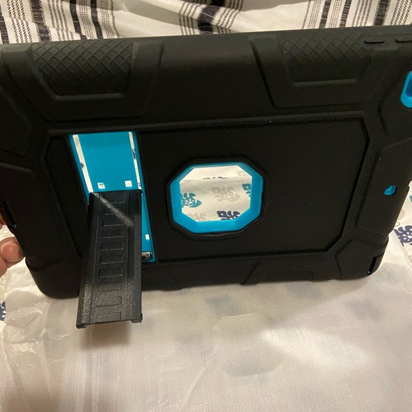 Brand new with tag Apple IPad case - Picture 4 of 8